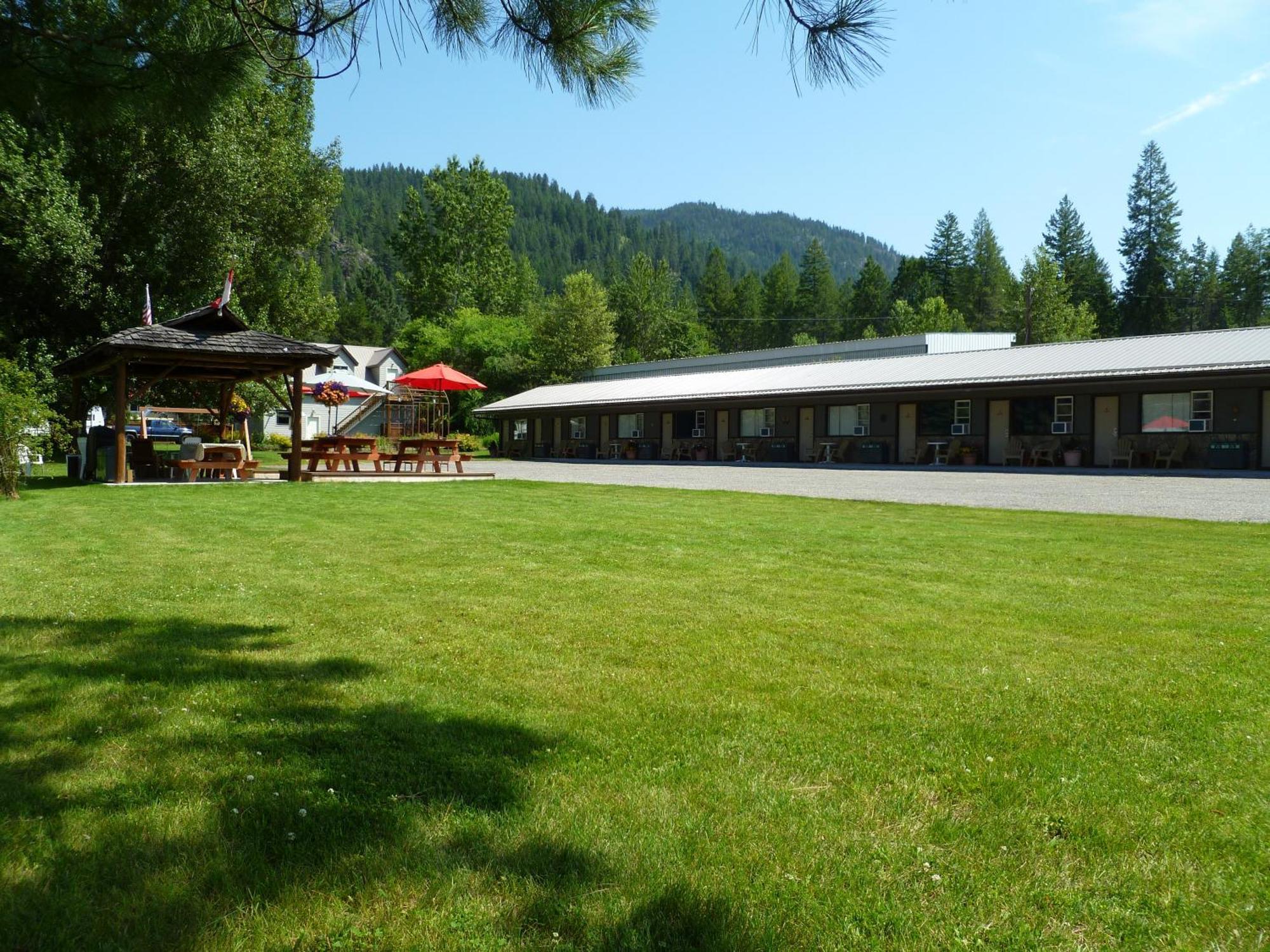 Lakeview Motel Christina Lake Exterior photo